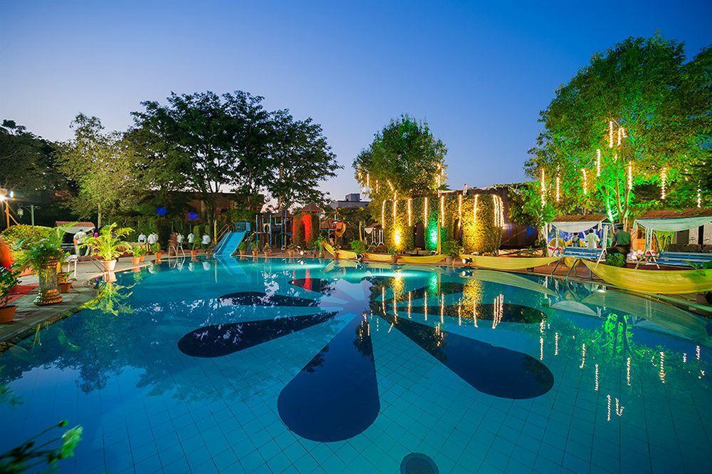 Renest Shraddha Inn - شيردي المظهر الخارجي الصورة